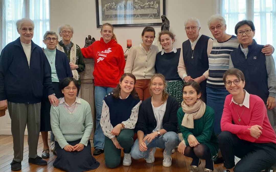 Accueil des étudiantes parisiennes de la coloc à Troyes